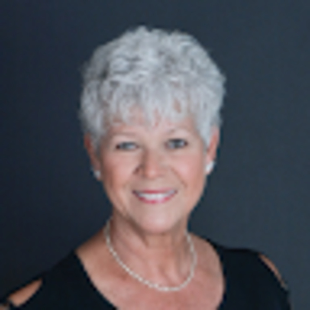 Meet your Posher, Elaine